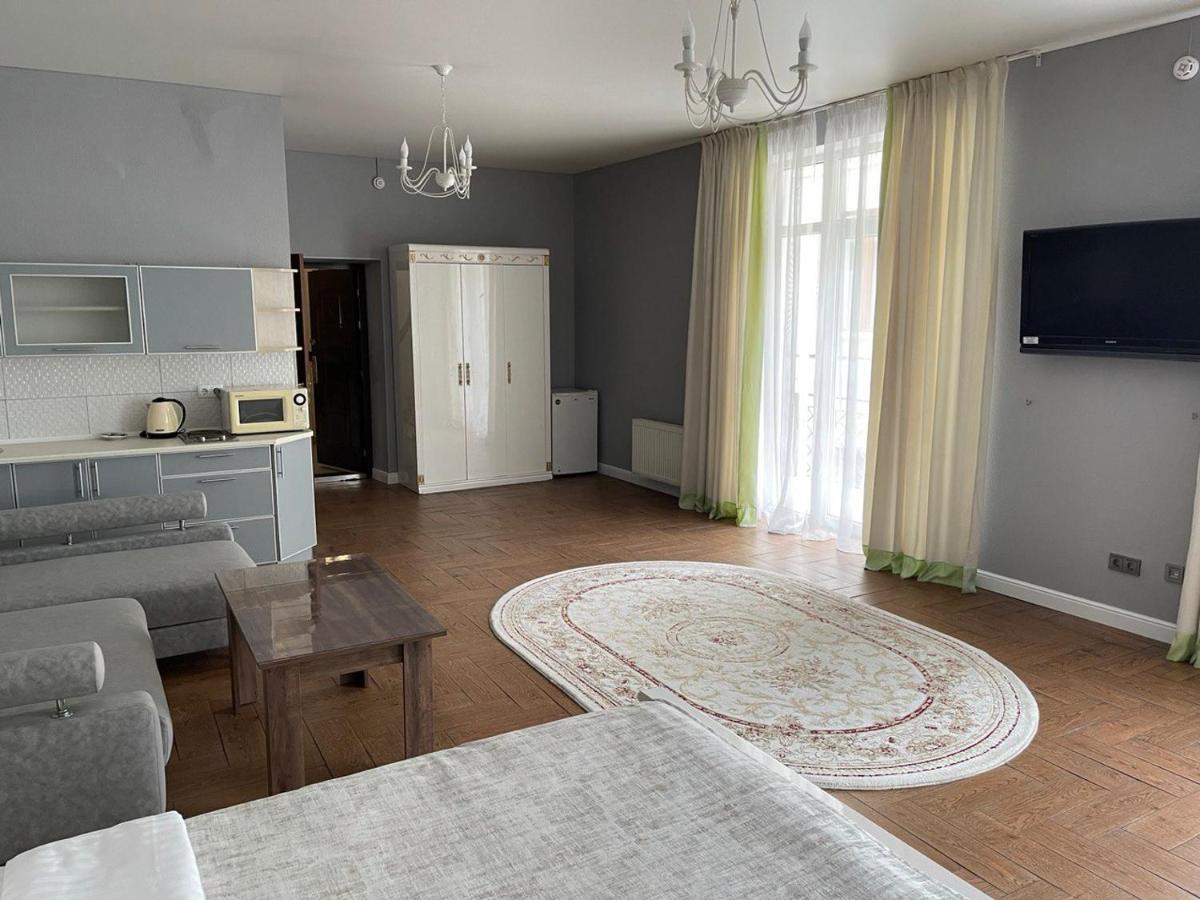 Club City House Klumba Apartment Odessa Luaran gambar